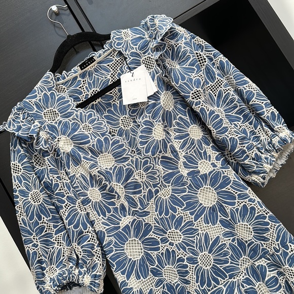 NEW Sandro Applique Detail V Neck Floral Lace Blue Mini Dress - Picture 7 of 8